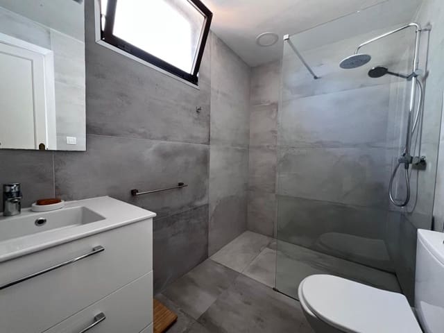 Apartamento de 2 habitaciones en Magalluf, Calvià en alquiler con piscina garaje - 2.500 € (Ref: 9865085)