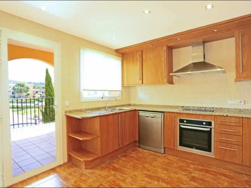 3 quarto Apartamento para arrendar em Santa Ponsa com piscina garagem - 2 500 € (Ref: 9890073)