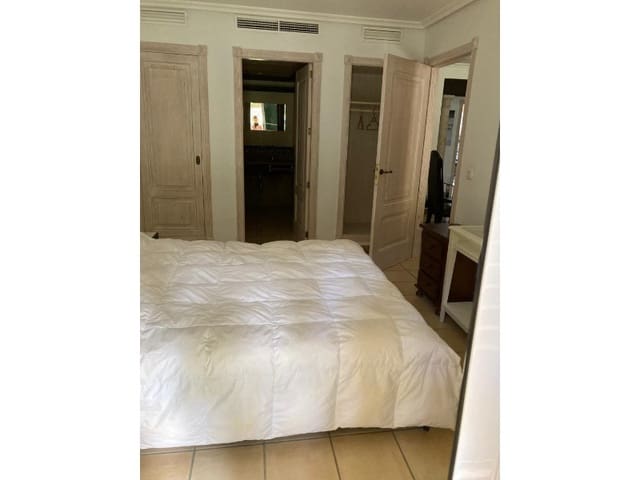 2 bedroom Apartment for rent in Santa Ponsa, Calvià with pool garage - € 2,000 (Ref: 9896605)