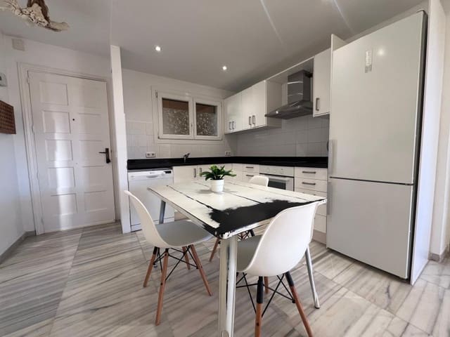 2 soveværelse Penthouse til leje i Santa Ponsa, Calvià med swimmingpool - € 2.200 (Ref: 9912823)