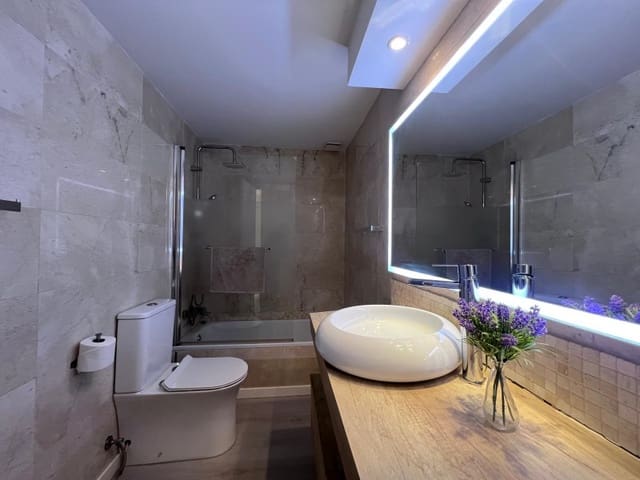 2 soveværelse Penthouse til leje i Santa Ponsa, Calvià med swimmingpool - € 2.200 (Ref: 9912823)