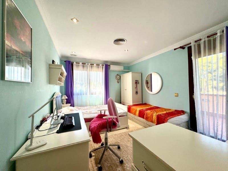 5 bedroom Villa for sale in El Toro / Port Adriano with pool garage - € 1,790,000 (Ref: 9937877)