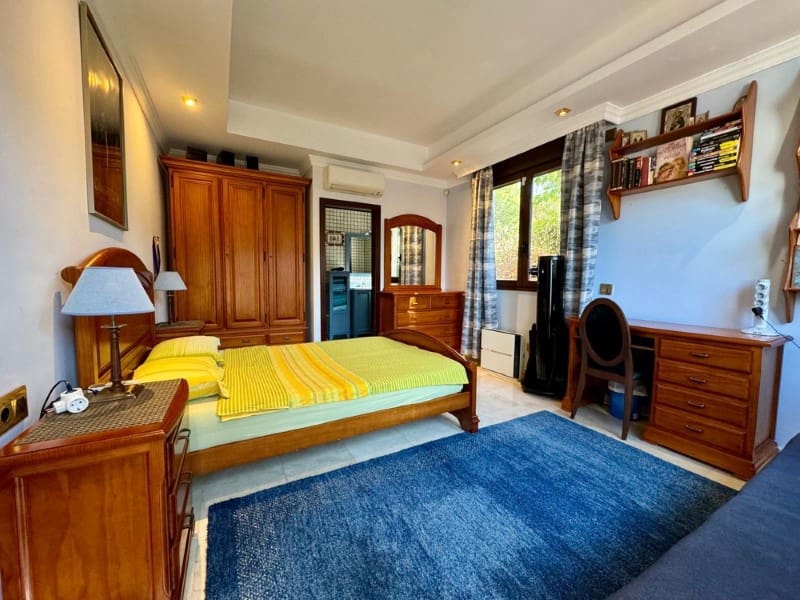 5 bedroom Villa for sale in El Toro / Port Adriano with pool garage - € 1,790,000 (Ref: 9937877)