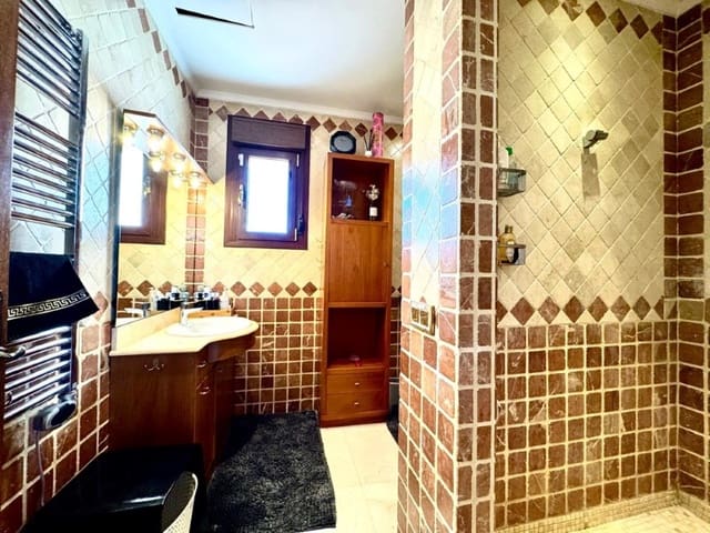 5 chambre Villa/Maison à vendre à El Toro / Port Adriano, Calvià avec piscine garage - 1 790 000 € (Ref: 9937877)