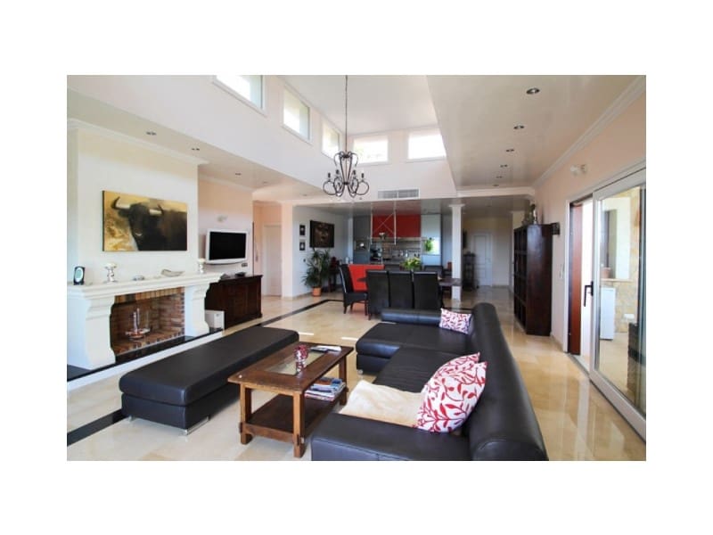 Chalet de 3 habitaciones en Costa de la Calma en venta con piscina - 2.100.000 € (Ref: 9945429)