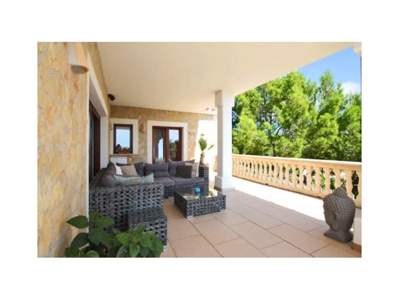 Chalet de 3 habitaciones en Costa de la Calma en venta con piscina - 2.100.000 € (Ref: 9945429)