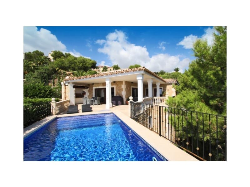 Chalet de 3 habitaciones en Costa de la Calma en venta con piscina - 2.100.000 € (Ref: 9945429)
