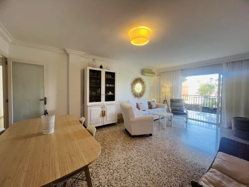 Appartement de 3 chambres à louer à Santa Ponsa avec garage - 1 700 € (Ref: 9947559)