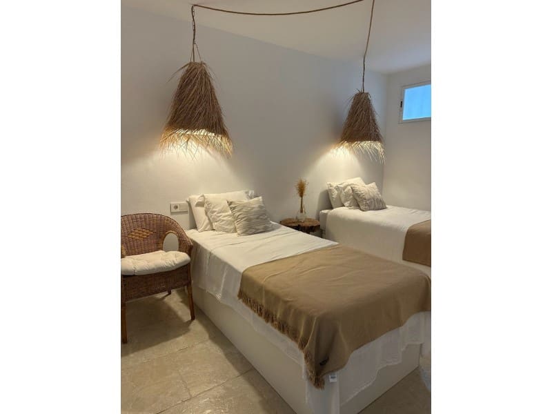 2 bedroom Apartment for rent in Santa Ponsa with garage - € 2,290 (Ref: 9952352)