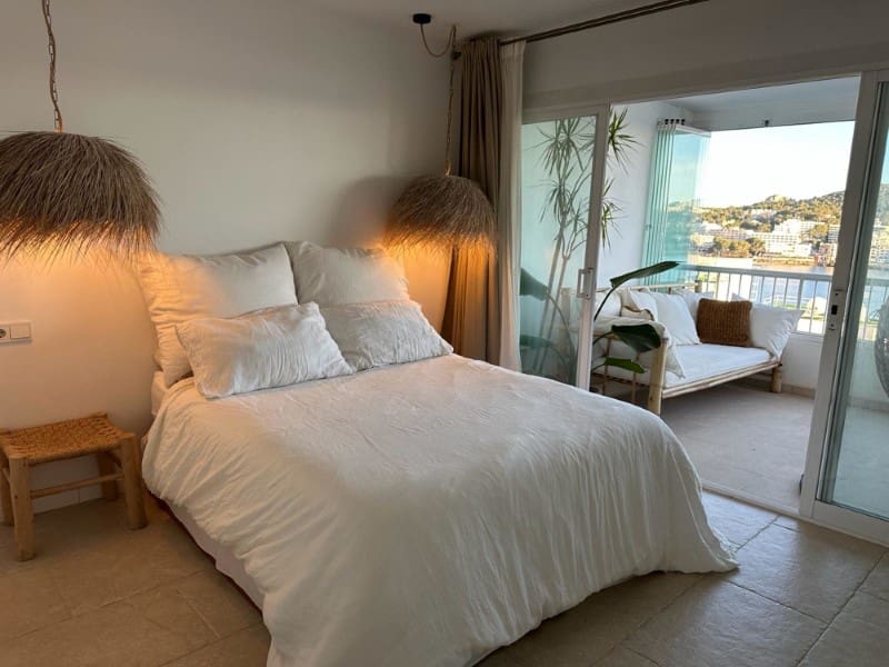 2 bedroom Apartment for rent in Santa Ponsa with garage - € 2,290 (Ref: 9952352)
