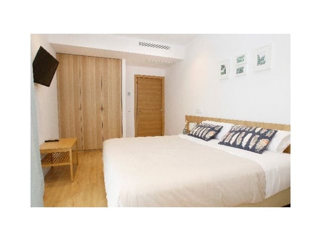 Chalet de 6 habitaciones en Santa Ponsa, Calvià en alquiler con piscina - 11.500 € (Ref: 9982690)