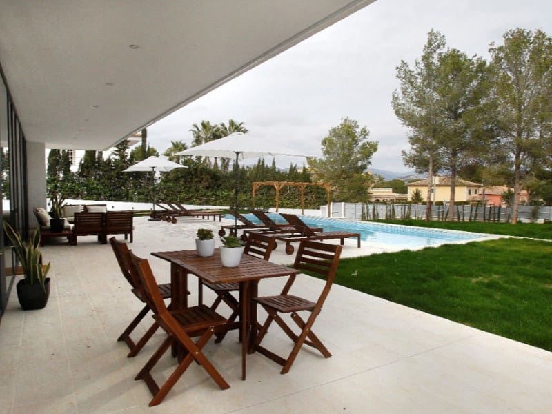 Chalet de 6 habitaciones en Santa Ponsa en alquiler con piscina - 11.500 € (Ref: 9982690)