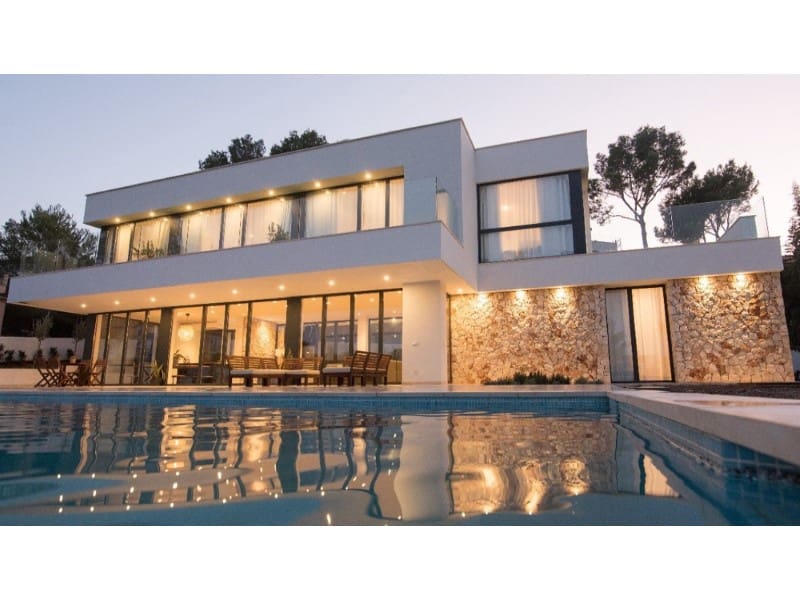 Chalet de 6 habitaciones en Santa Ponsa en alquiler con piscina - 11.500 € (Ref: 9982690)