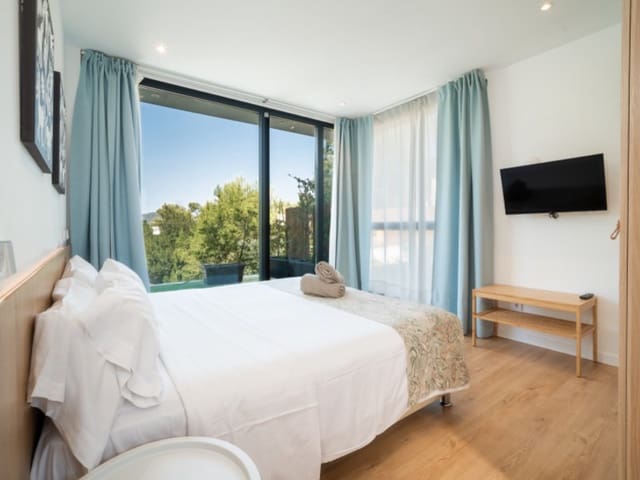 6 Zimmer Villa zu vermieten in Santa Ponsa, Calvià mit Pool Garage - 11.500 € (Ref: 9982690)