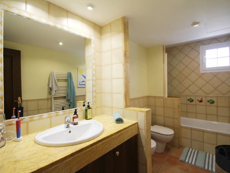 2 soveværelse Lejlighed til salg i Santa Ponsa med swimmingpool - € 650.000 (Ref: 9982691)