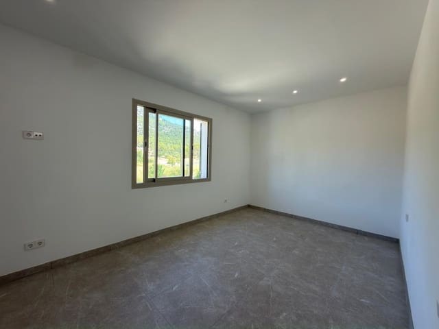 Villa/Maison de 3 chambres à louer à Es Capdella, Calvià avec piscine garage - 3 500 € (Ref: 9996845)