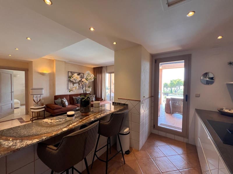 1 soverom Leilighet til leie i Santa Ponsa med svømmebasseng garasje - € 3 000 (Ref: 9999574)