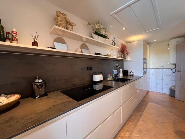 1 soverom Leilighet til leie i Santa Ponsa, Calvià med svømmebasseng garasje - € 3 000 (Ref: 9999574)