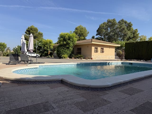 4 chambre Finca/Maison de Campagne à vendre à Novelda avec piscine garage - 590 000 € (Ref: 10032222)