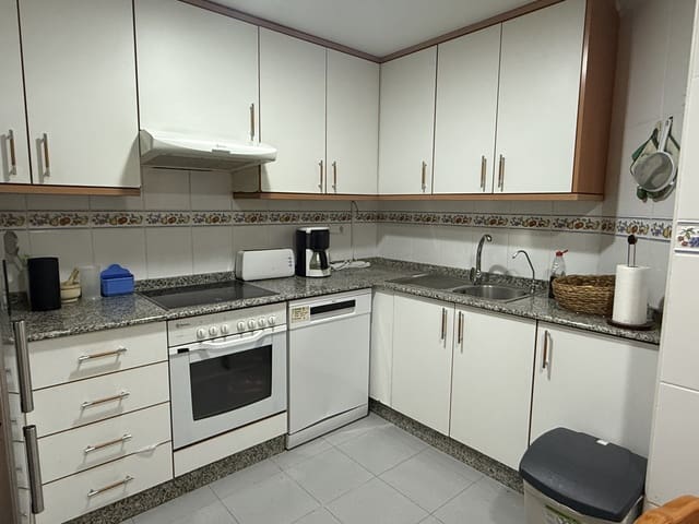 3 soveværelse Lejlighed til salg i Alicante by med garage - € 335.000 (Ref: 9867284)