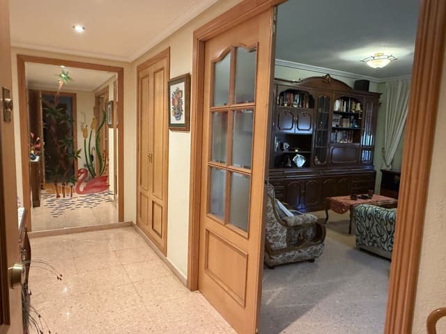 3 soveværelse Lejlighed til salg i Alicante by med garage - € 335.000 (Ref: 9867284)