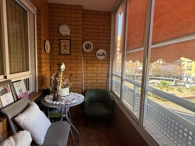 3 soveværelse Lejlighed til salg i Alicante by med garage - € 335.000 (Ref: 9867284)