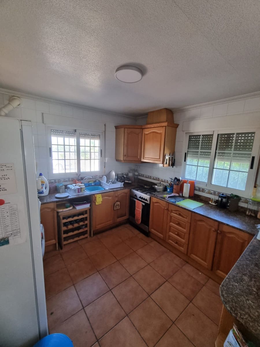 4 soveværelse Villa til salg i Elche / Elx med swimmingpool garage - € 313.000 (Ref: 9872578)