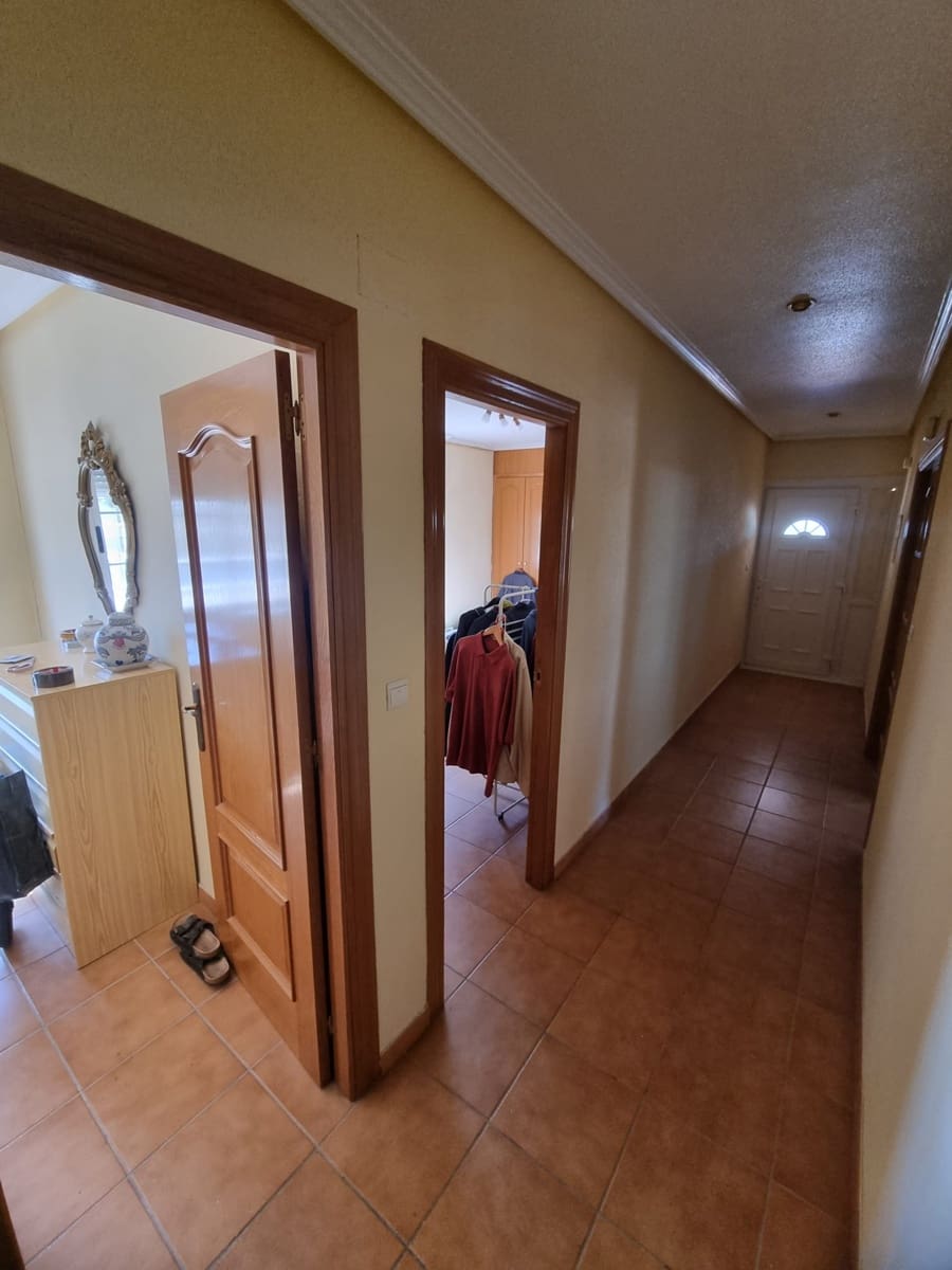 4 soveværelse Villa til salg i Elche / Elx med swimmingpool garage - € 313.000 (Ref: 9872578)