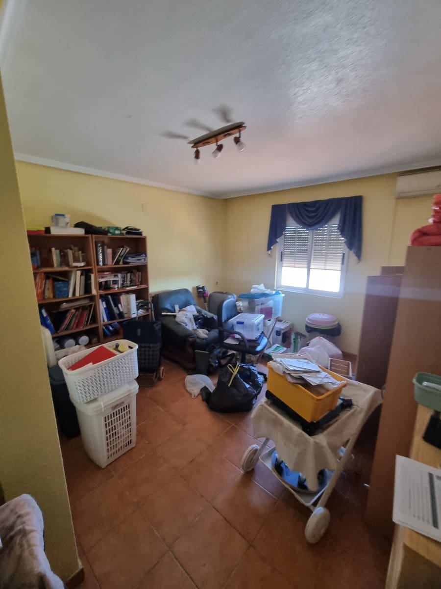 4 soveværelse Villa til salg i Elche / Elx med swimmingpool garage - € 313.000 (Ref: 9872578)