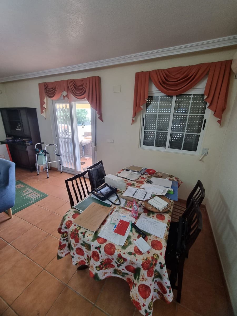 4 soveværelse Villa til salg i Elche / Elx med swimmingpool garage - € 313.000 (Ref: 9872578)
