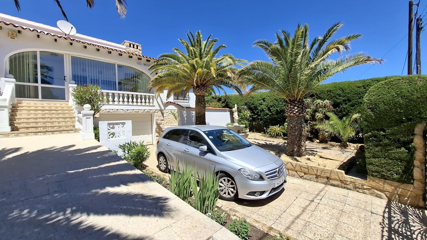 4 soverom Villa til salgs i La Nucia med svømmebasseng - € 650 000 (Ref: 10024649)