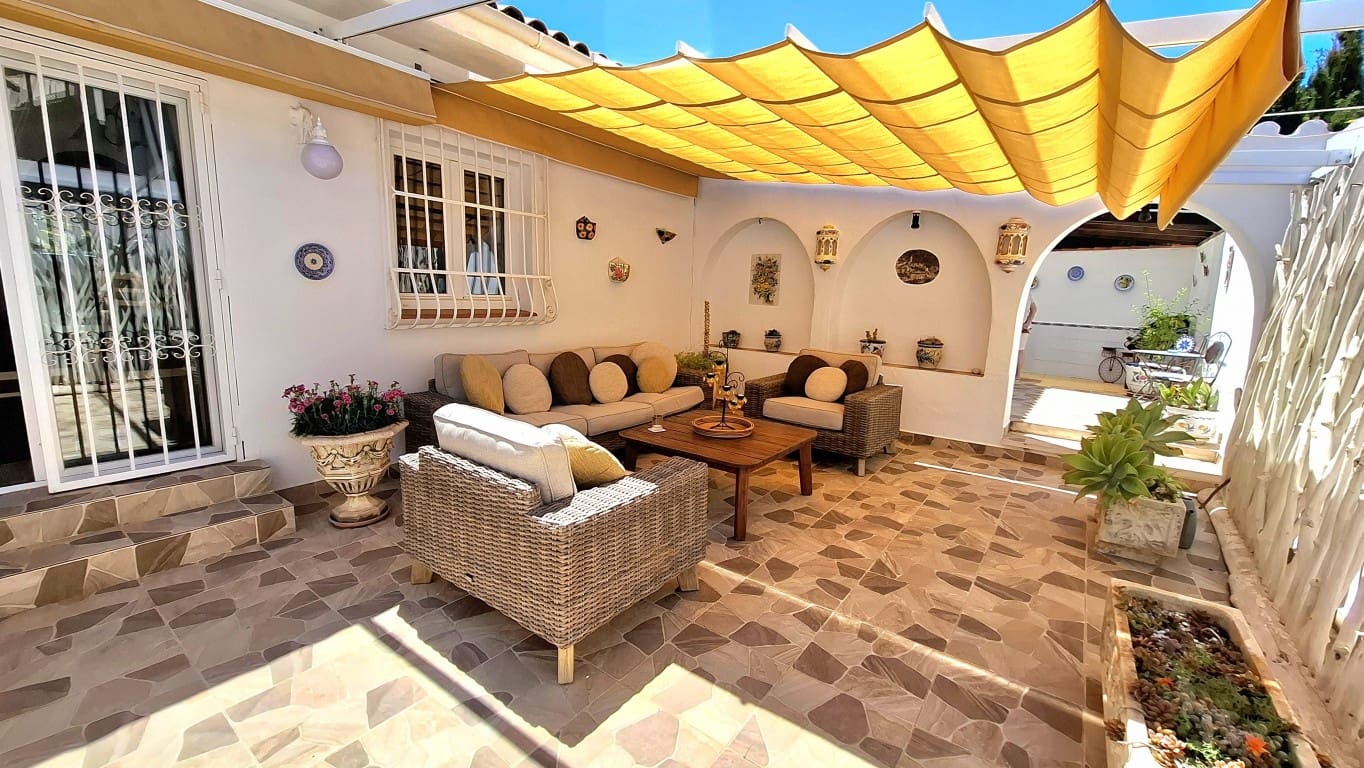 4 soverom Villa til salgs i La Nucia med svømmebasseng - € 650 000 (Ref: 10024649)