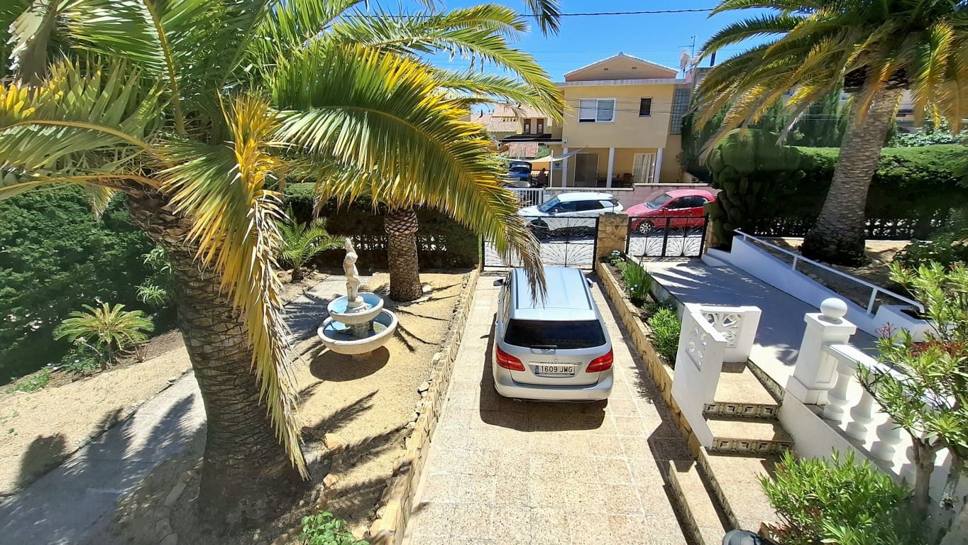 4 soverom Villa til salgs i La Nucia med svømmebasseng - € 650 000 (Ref: 10024649)