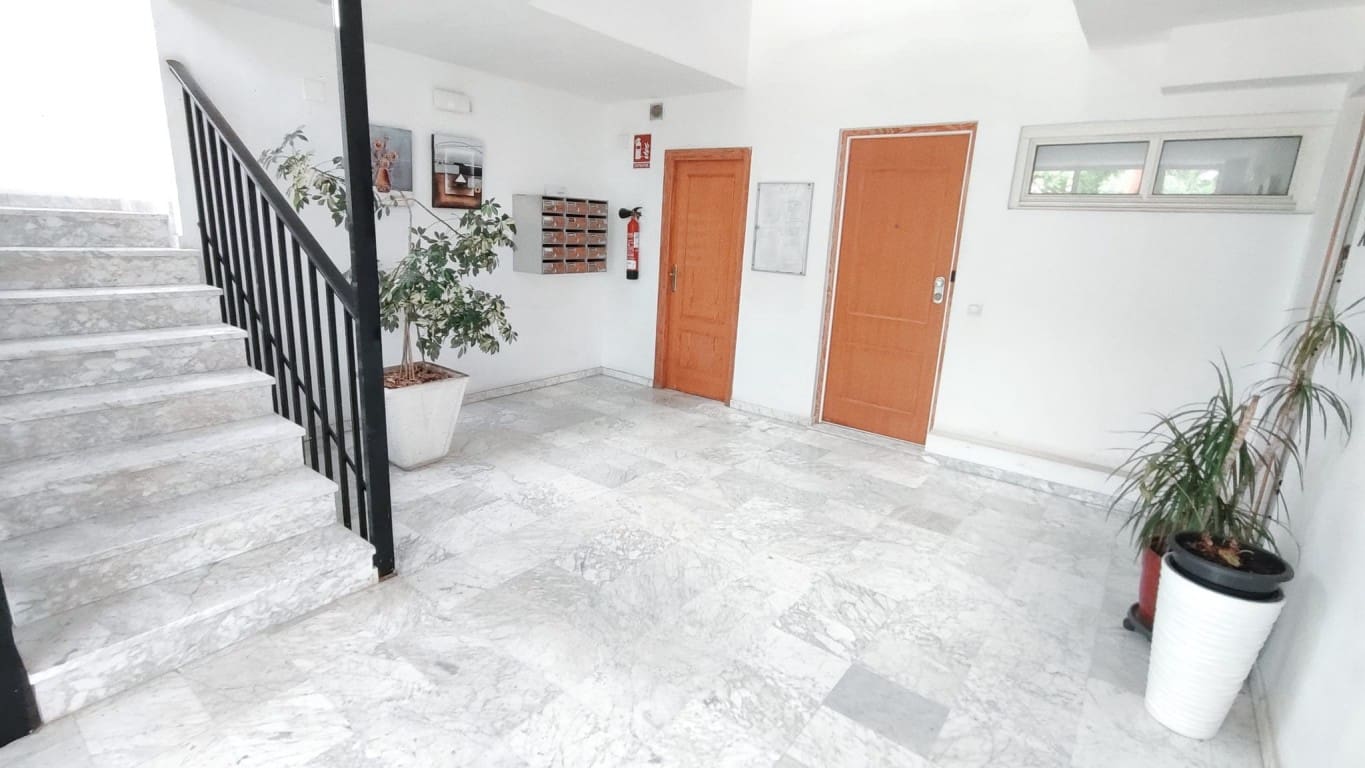 Apartamento de 3 habitaciones en Albir en venta con piscina - 290.000 € (Ref: 10024650)