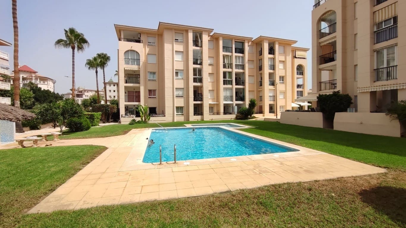 Apartamento de 3 habitaciones en Albir en venta con piscina - 290.000 € (Ref: 10024650)