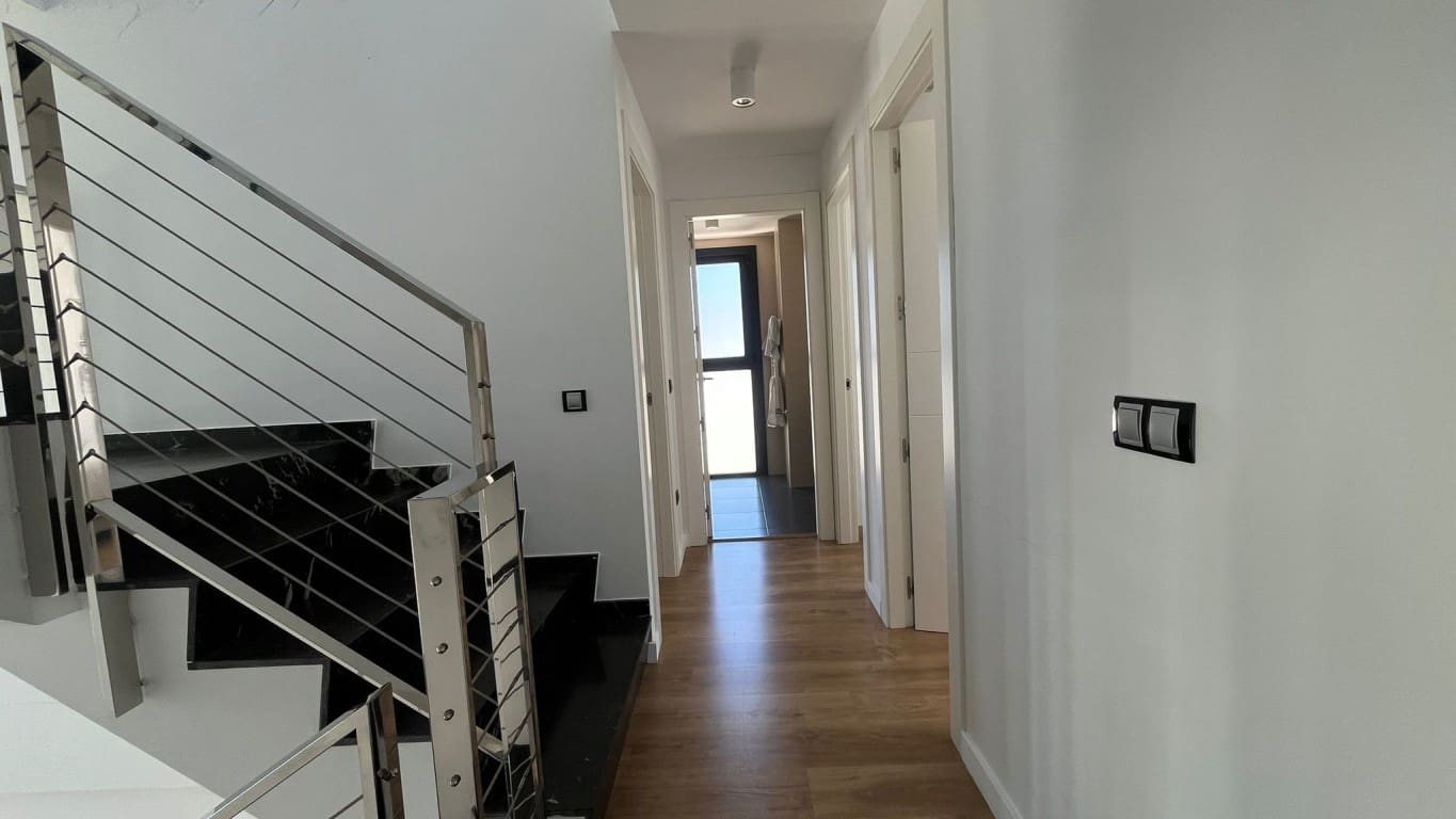 3 soveværelse Villa til salg i Albir med swimmingpool - € 750.000 (Ref: 10024651)