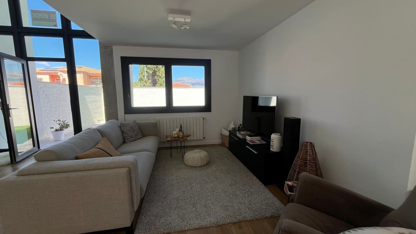 3 soveværelse Villa til salg i Albir med swimmingpool - € 750.000 (Ref: 10024651)