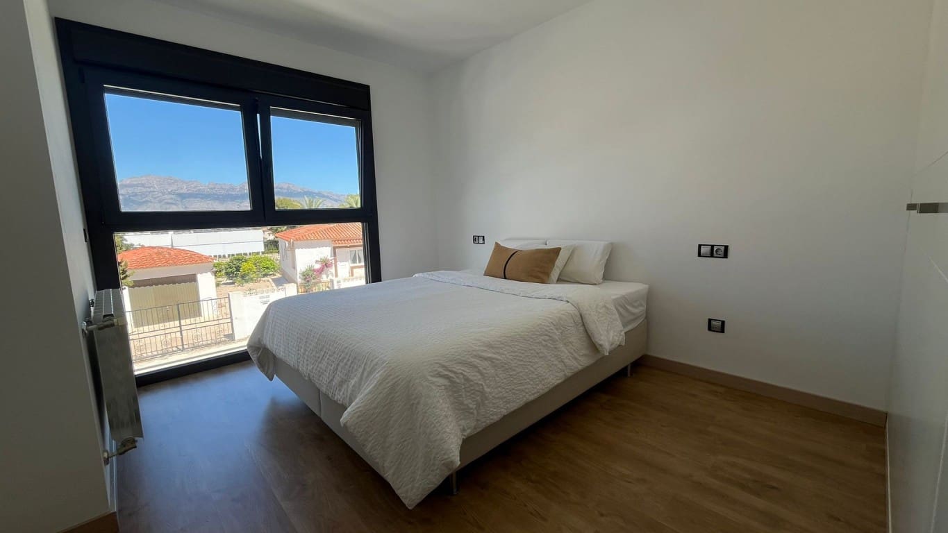 3 soveværelse Villa til salg i Albir med swimmingpool - € 750.000 (Ref: 10024651)