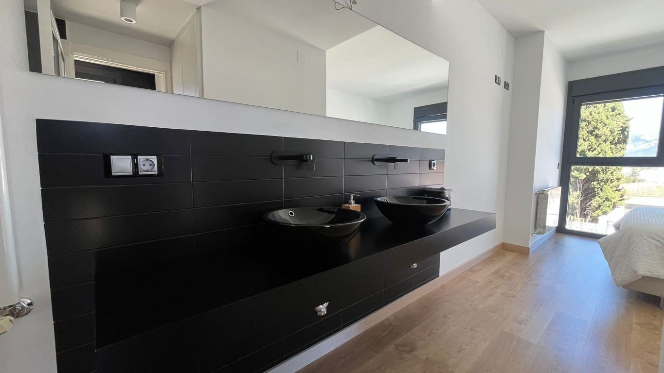 3 soveværelse Villa til salg i Albir med swimmingpool - € 750.000 (Ref: 10024651)
