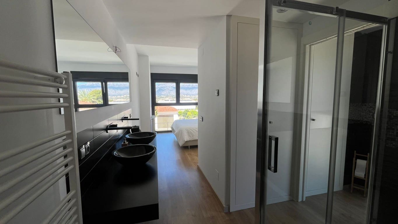 3 soveværelse Villa til salg i Albir med swimmingpool - € 750.000 (Ref: 10024651)