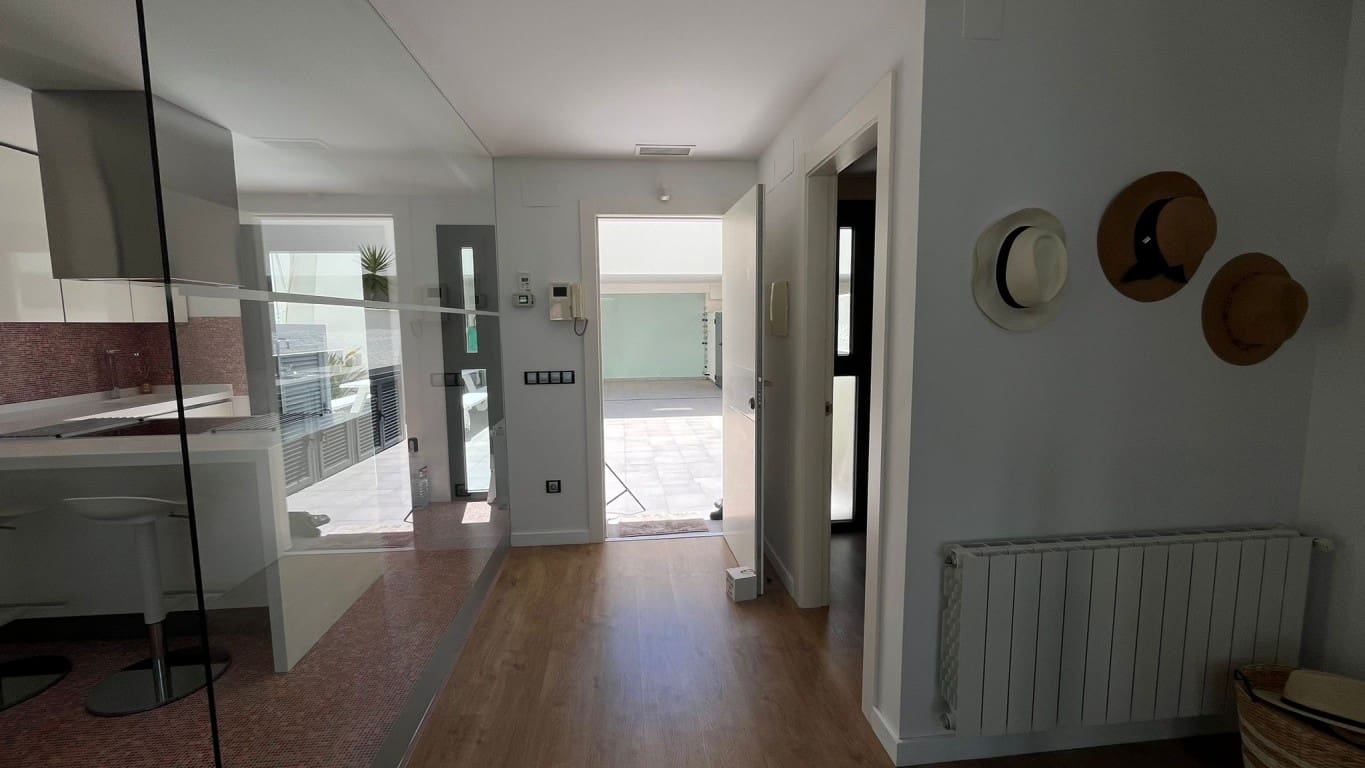 3 soveværelse Villa til salg i Albir med swimmingpool - € 750.000 (Ref: 10024651)