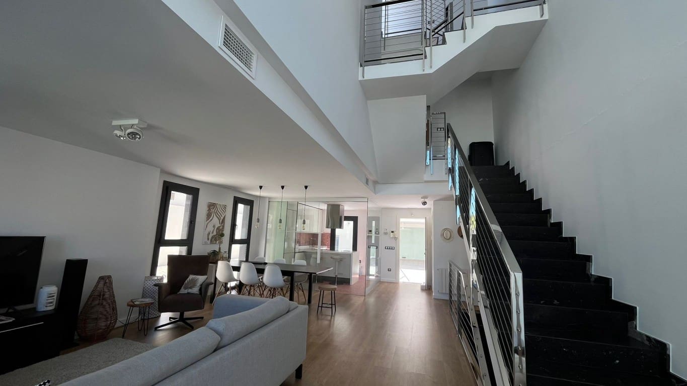 3 soveværelse Villa til salg i Albir med swimmingpool - € 750.000 (Ref: 10024651)