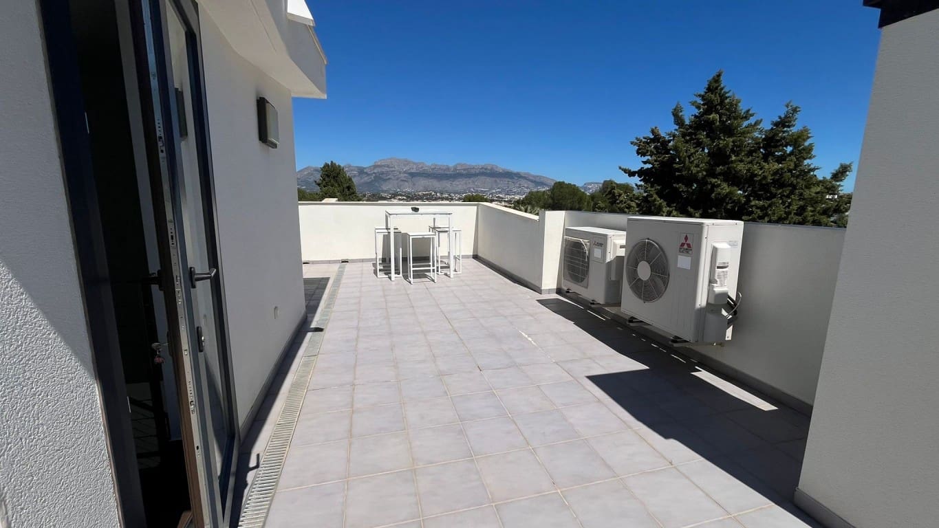 3 soveværelse Villa til salg i Albir med swimmingpool - € 750.000 (Ref: 10024651)