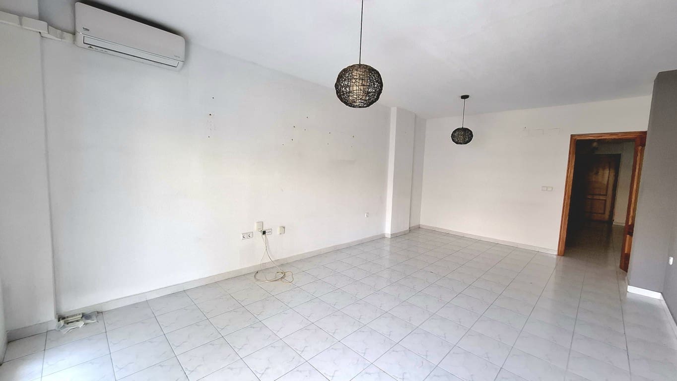Apartamento de 3 habitaciones en Albir en venta con piscina - 375.000 € (Ref: 10024652)