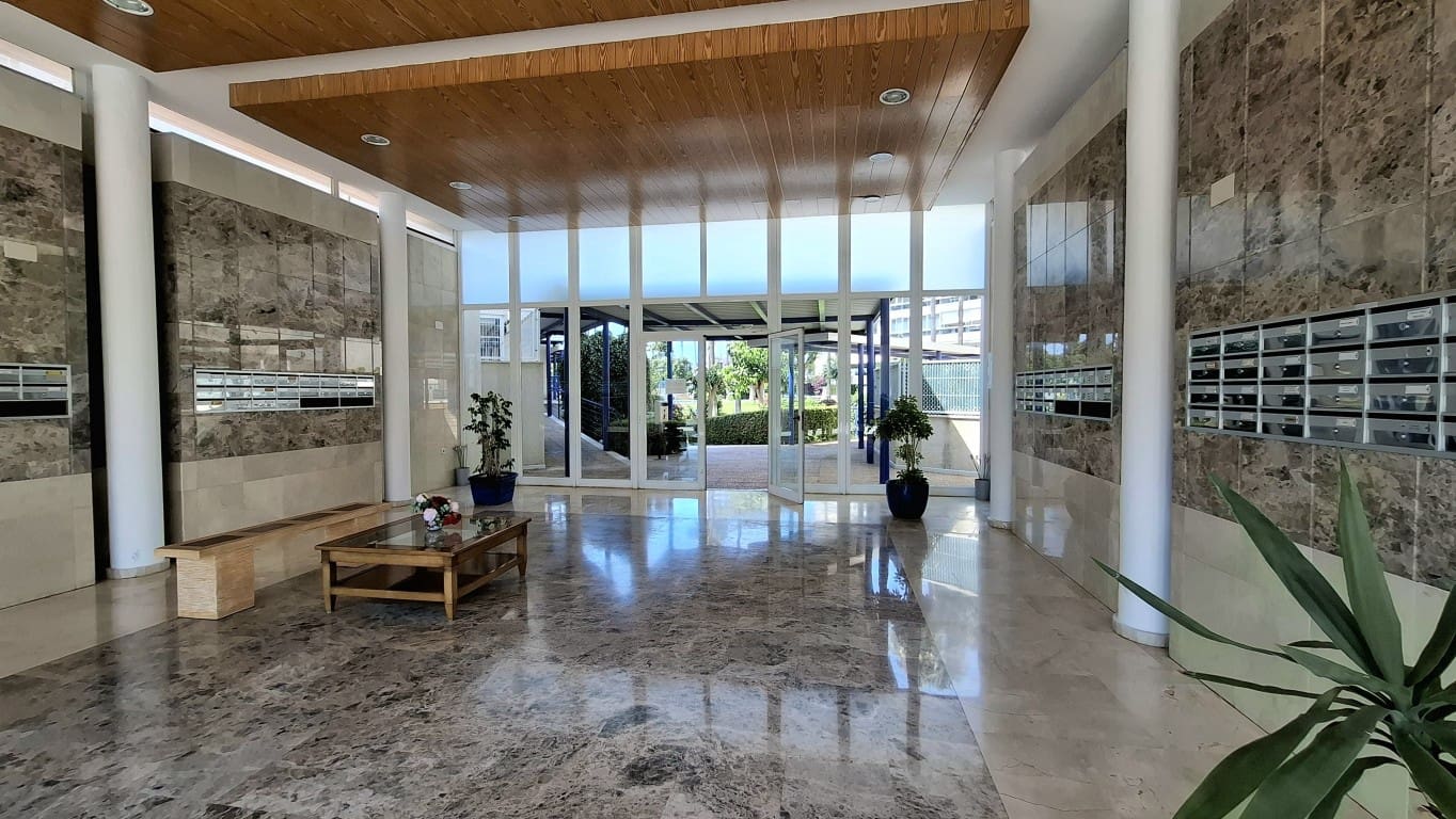 Apartamento de 3 habitaciones en Albir en venta con piscina - 375.000 € (Ref: 10024652)