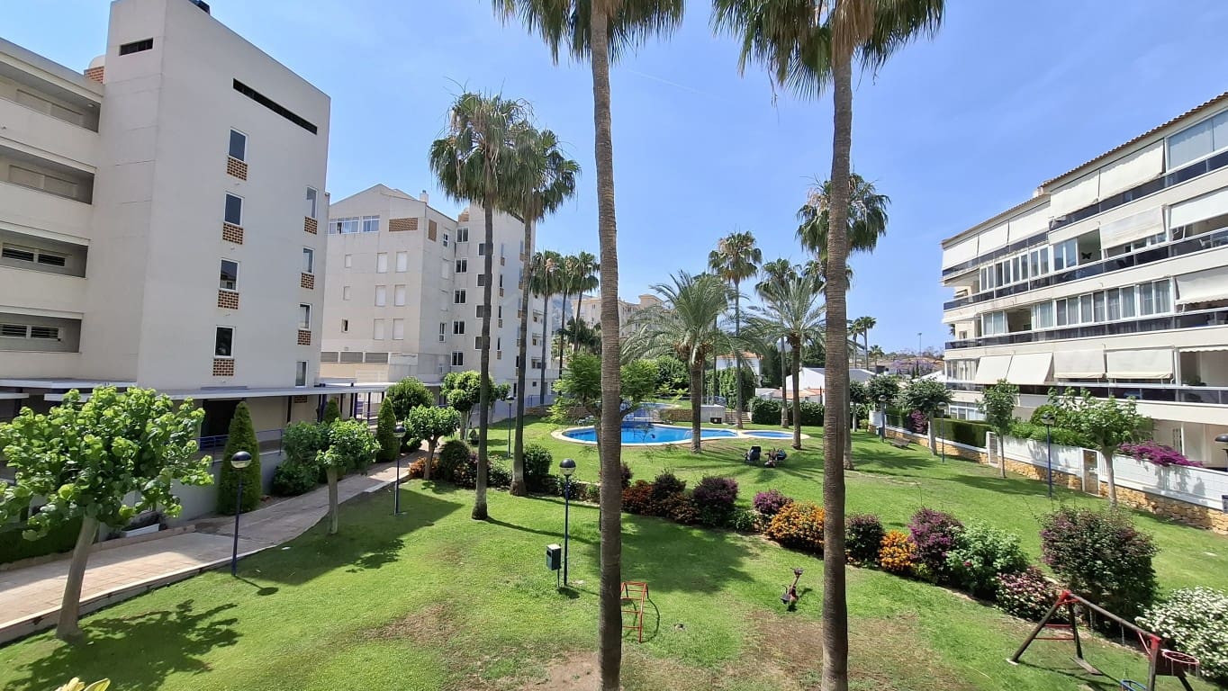 Apartamento de 3 habitaciones en Albir en venta con piscina - 375.000 € (Ref: 10024652)