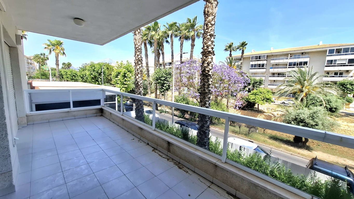 Apartamento de 3 habitaciones en Albir en venta con piscina - 375.000 € (Ref: 10024652)