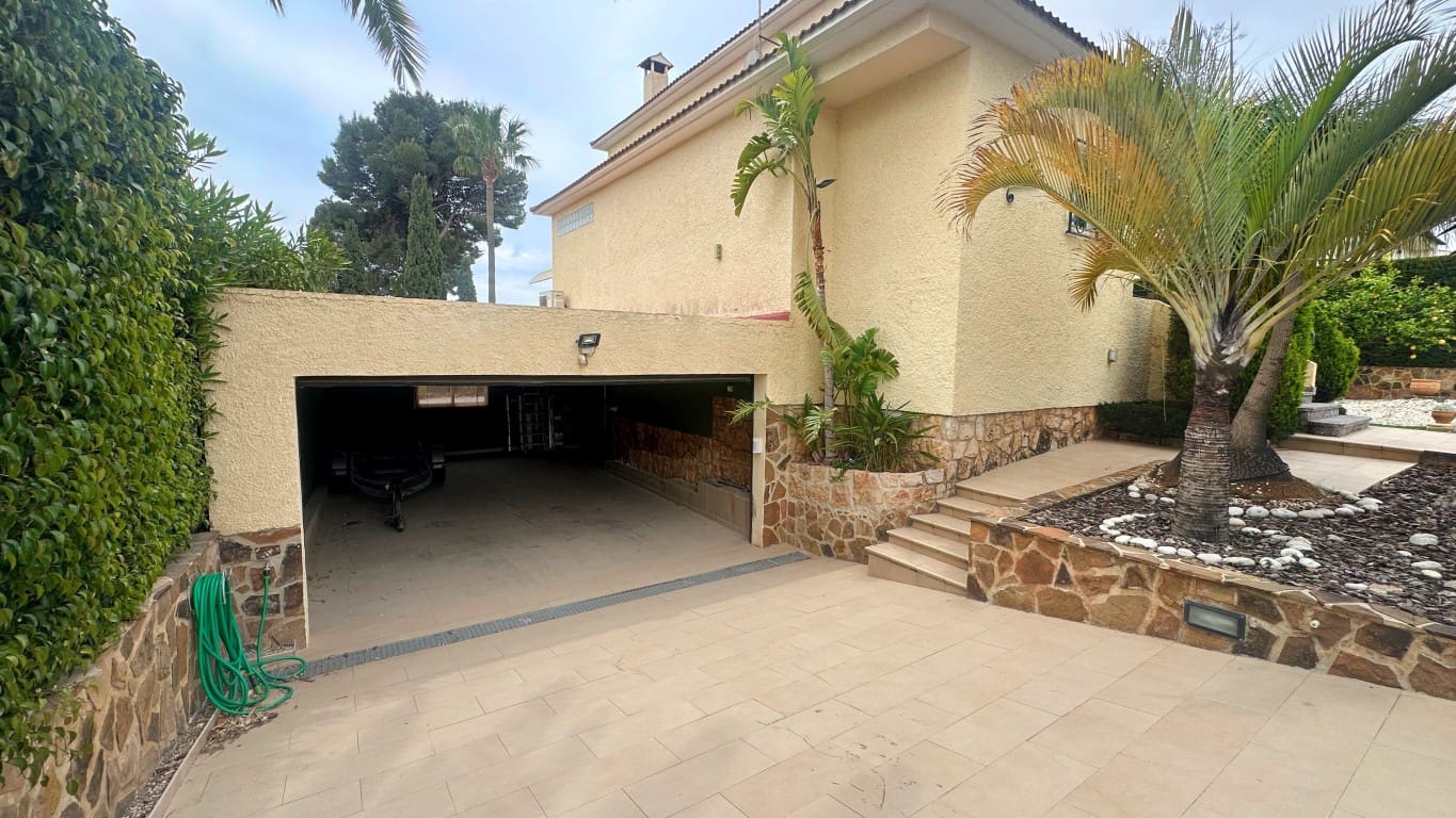 5 makuuhuone Huvila myytävänä paikassa Benidorm mukana uima-altaan - 895 000 € (Ref: 10024654)