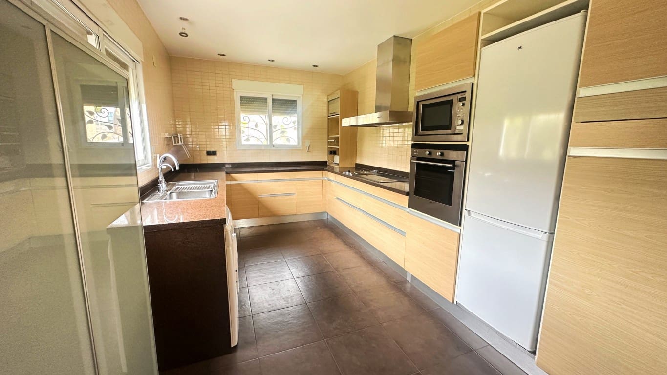5 makuuhuone Huvila myytävänä paikassa Benidorm mukana uima-altaan - 895 000 € (Ref: 10024654)