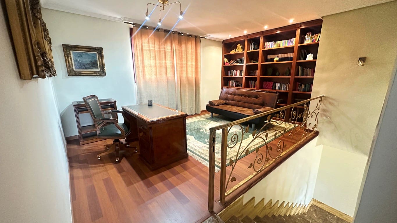 5 makuuhuone Huvila myytävänä paikassa Benidorm mukana uima-altaan - 895 000 € (Ref: 10024654)